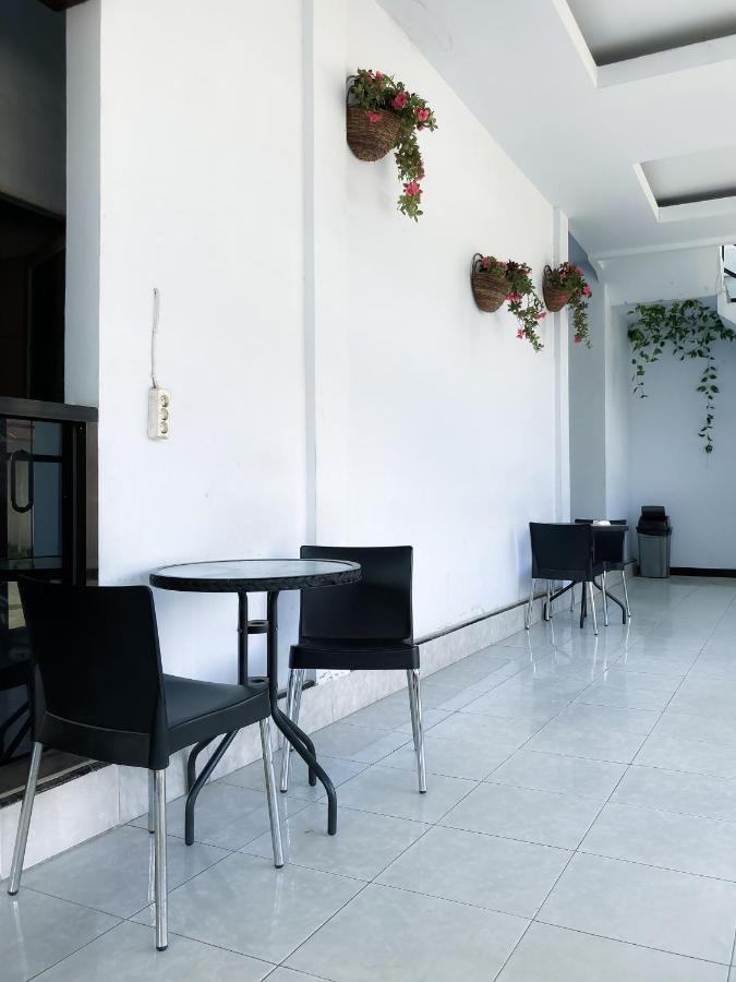 Wisma 88 Gorontalo Extérieur photo